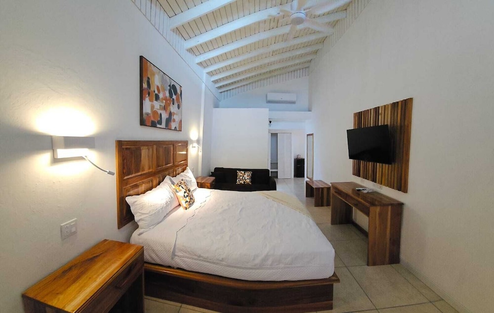 

Napoli - Negril - Merrils Beach Resort II