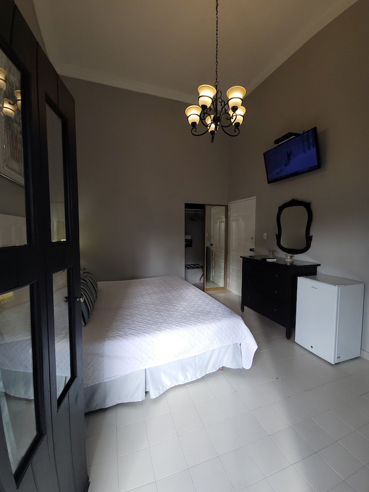 

Bari - Santo Domingo Città - Hotel Class Colonial