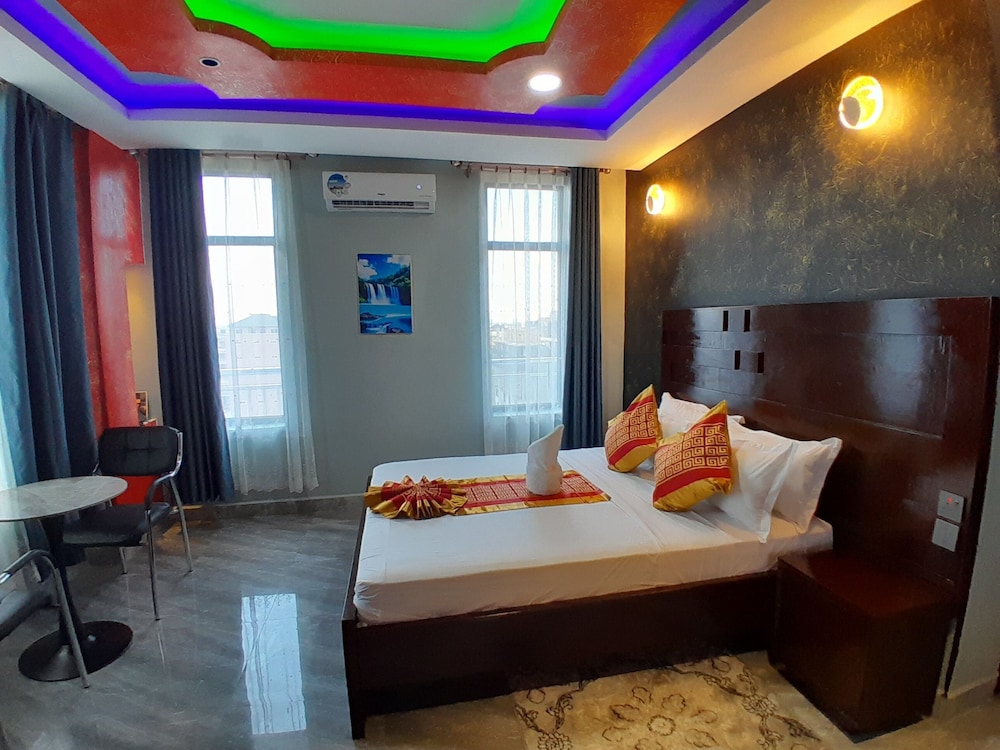 

Milano - Dar es Salaam - MAZOLA DIAMOND HOTEL