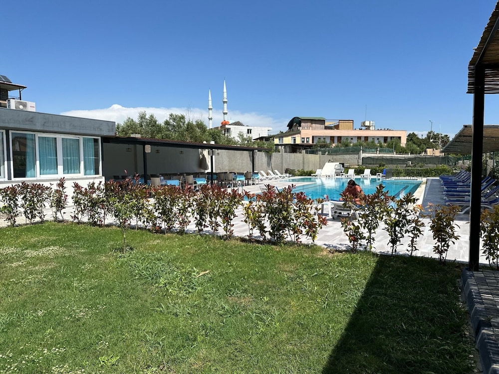 

Napoli - Side - Kaya Garden Otel Side