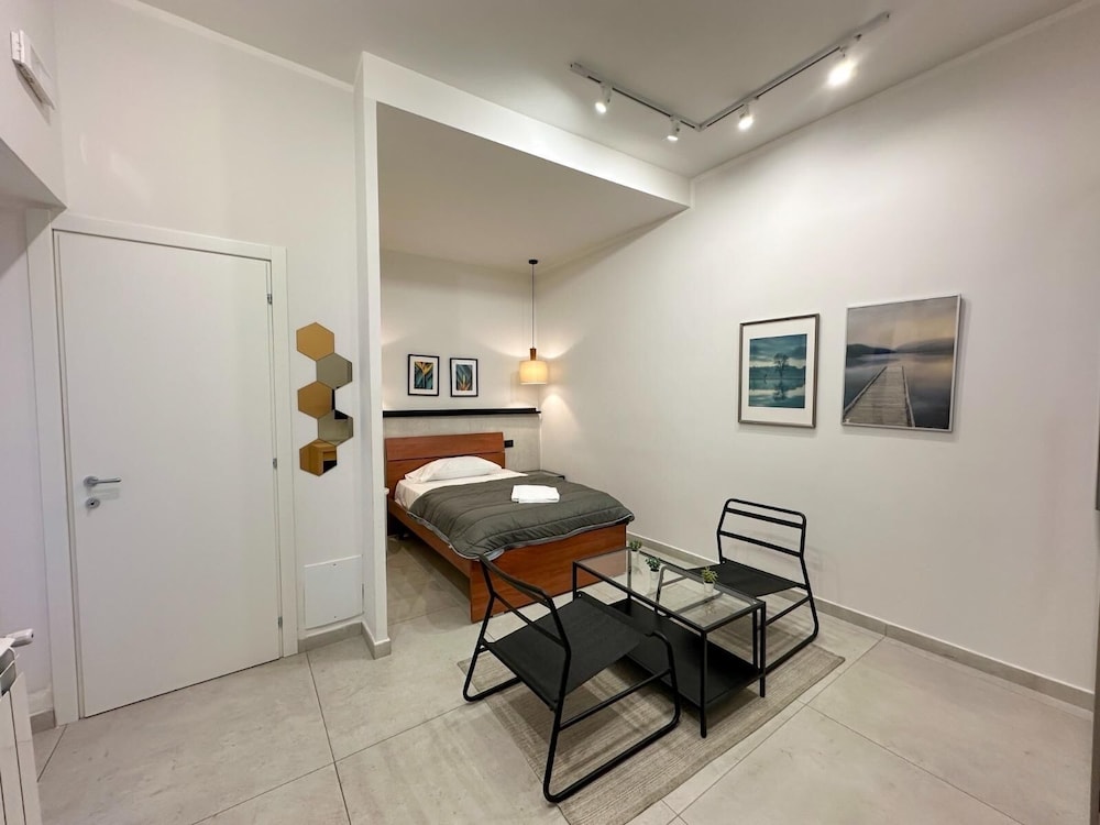 

Trieste - Napoli - Hotel Barbato