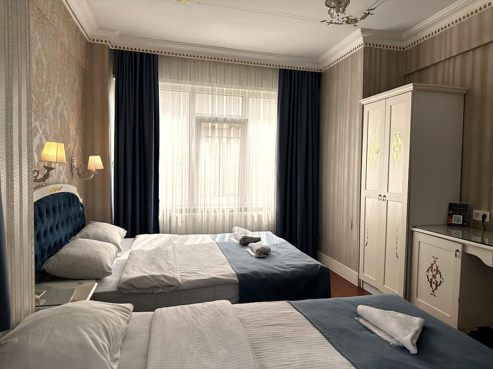

Cagliari - Istanbul - Alyon Hotel Taksim