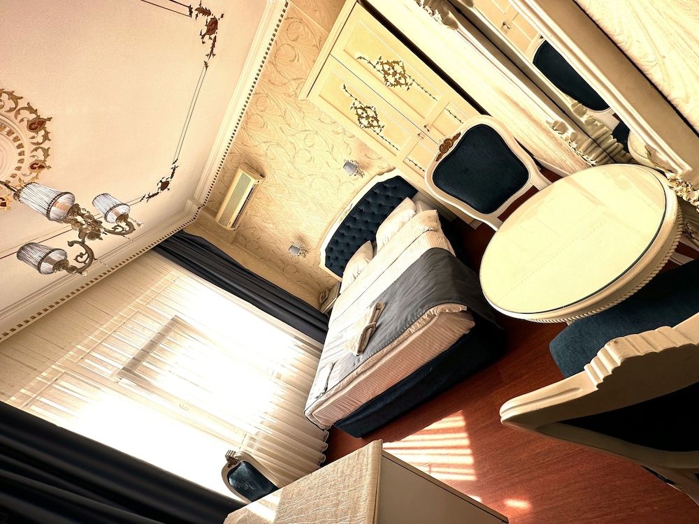 

Brindisi - Istanbul - Alyon Hotel Taksim