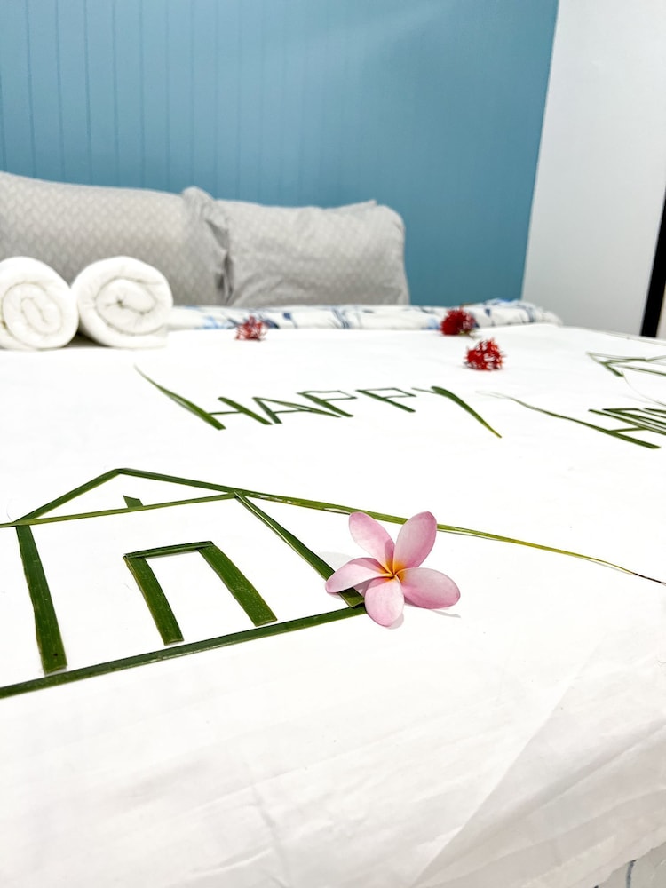 

Roma - Isola di Thulusdhoo - Wave Crest Retreat