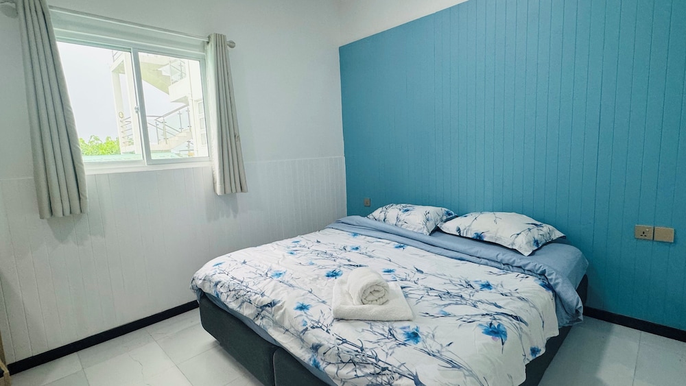 

Milano - Maldive, Oceano Indiano - Wave Crest Retreat