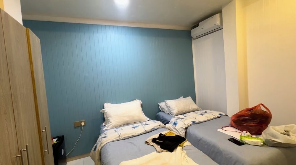

Milano - North Male Atoll - Wave Crest Retreat
