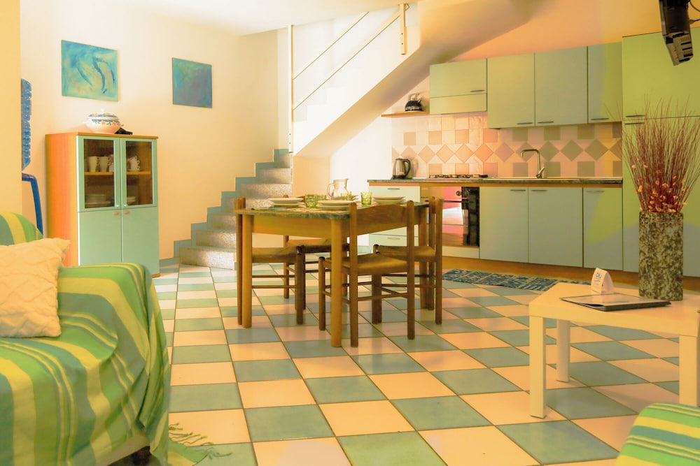 

Firenze - Budoni - Residence Oasi Anfiteatro