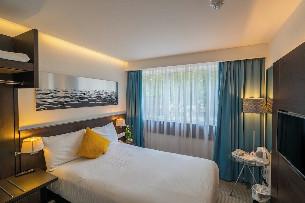 

Pisa - Croydon - Pelican London Hotel and Residence