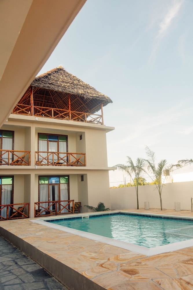 

Venezia - Kendwa - Ocean Breeze Hotel