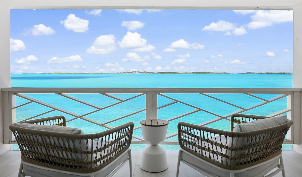 

Venezia - Exuma - Peace and Plenty Resort