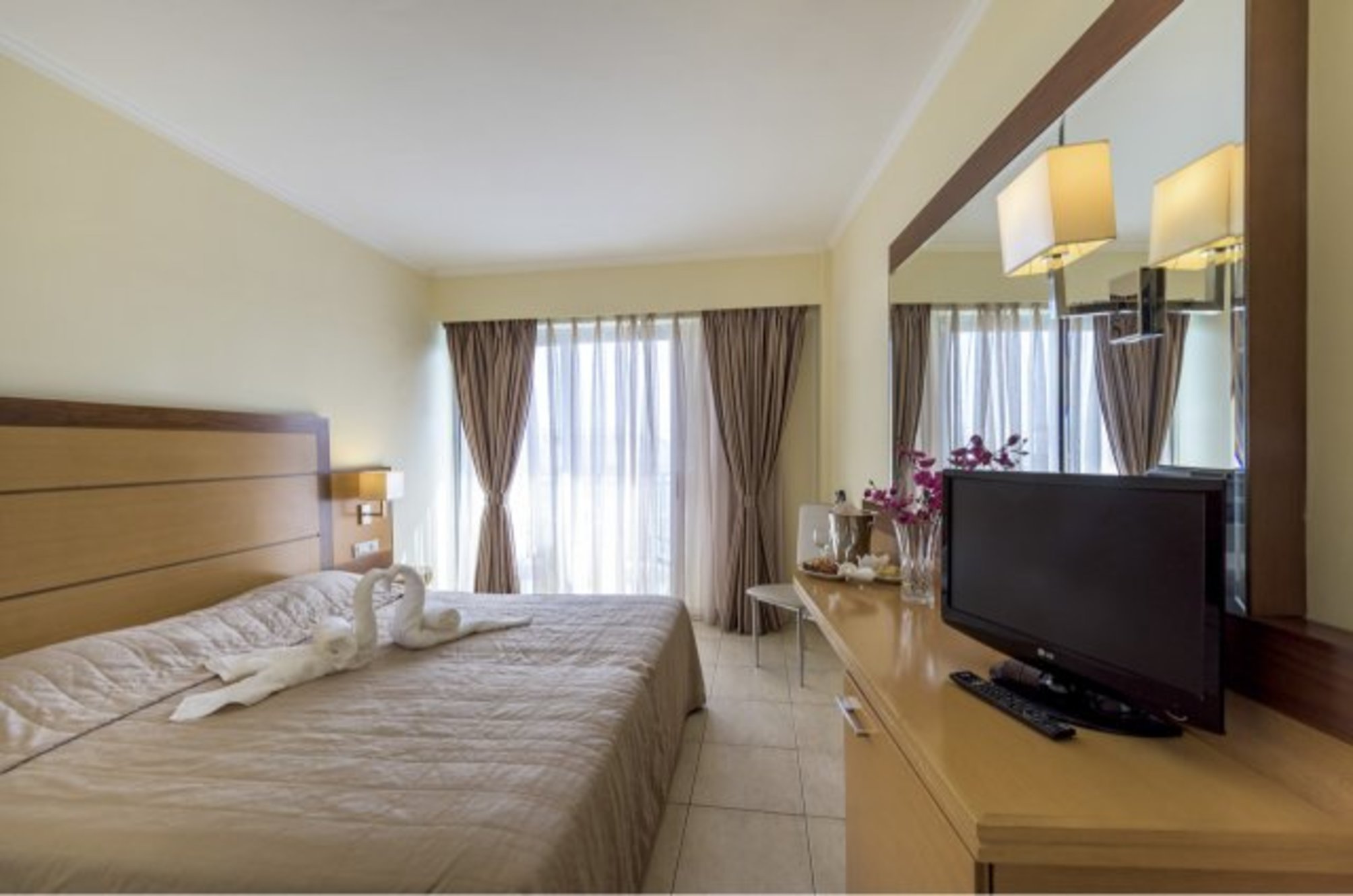 

Milano - Rodi, Isole Greche - Manousos City Hotel