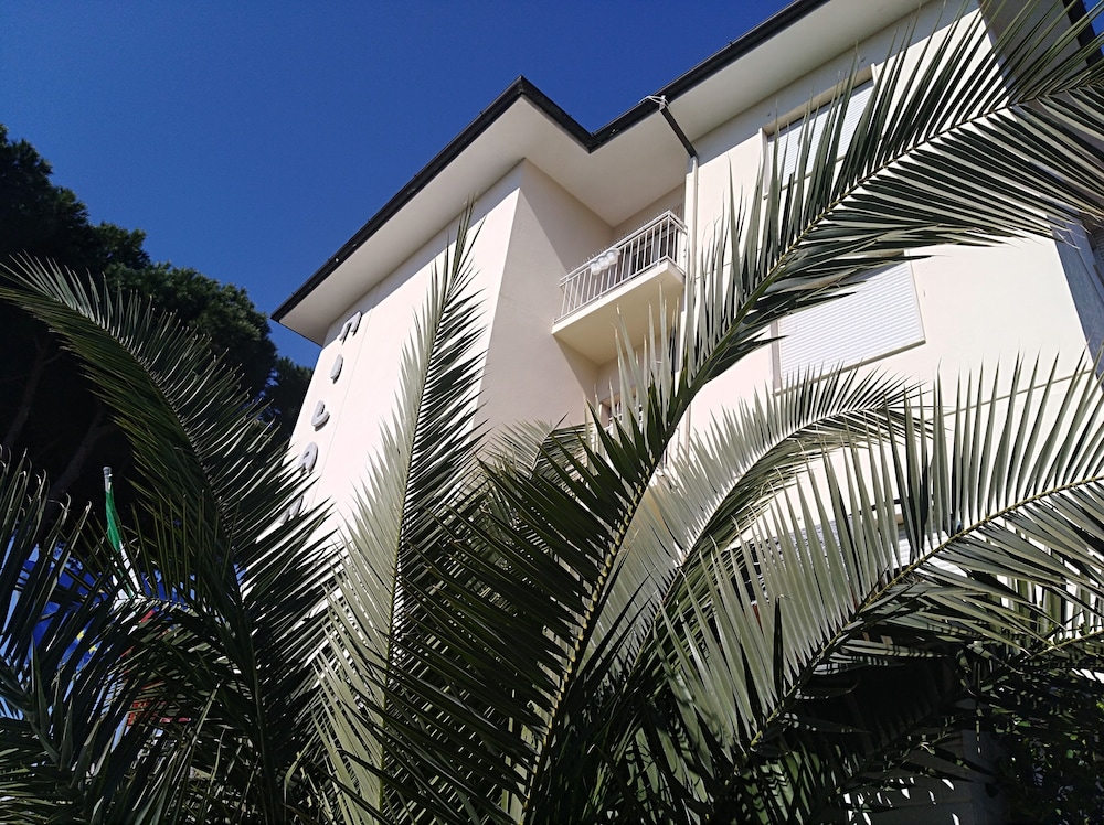 

Catania - Versilia e Costa Toscana, Mare Italia - MILANO