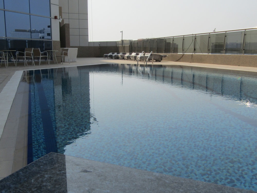 

Milano - Dubai - Seven Seas Hotel