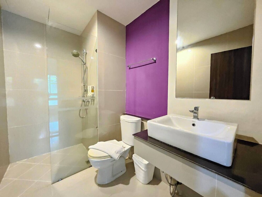 

Milano - Thalang - S4 Nai Yang Beach - Near Phuket Airport