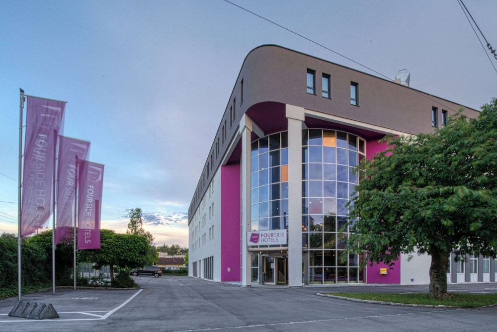 

Milano - Salisburgo - FourSide Hotel Salzburg Messe, Trademark Collection by Wyndham