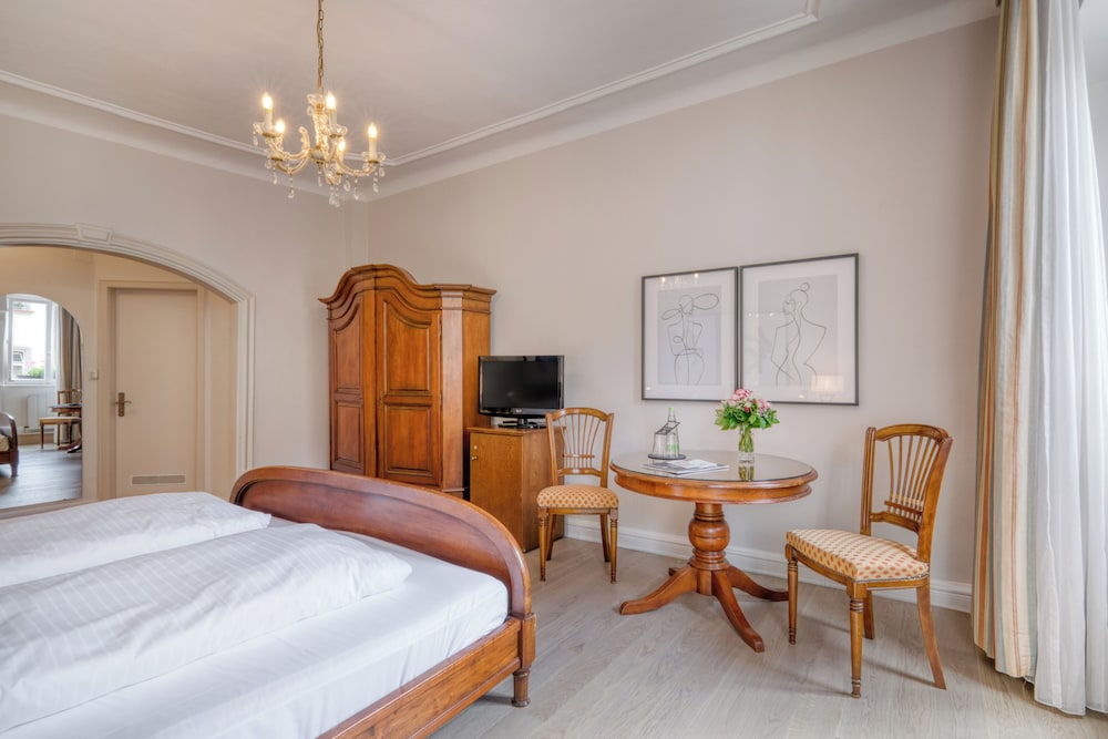 

Napoli - Rothenburg ob der Tauber - Hotel Eisenhut