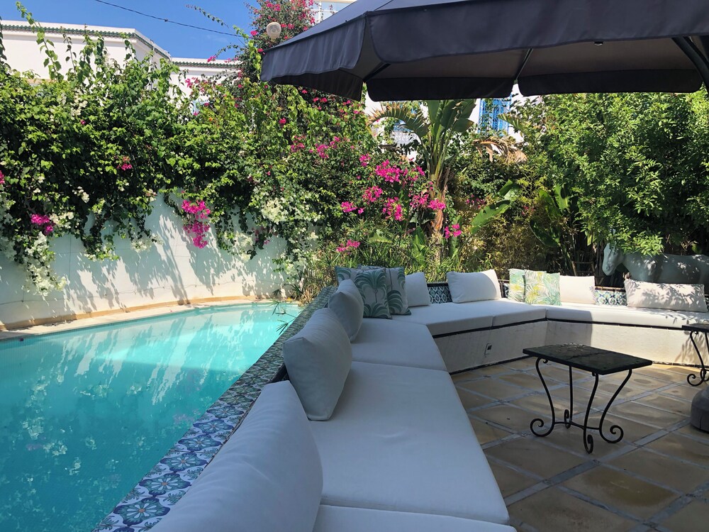 

Napoli - Gammarth - Villa S5 Pieds dans l'eau à la Marsa avec Rooftop et piscine