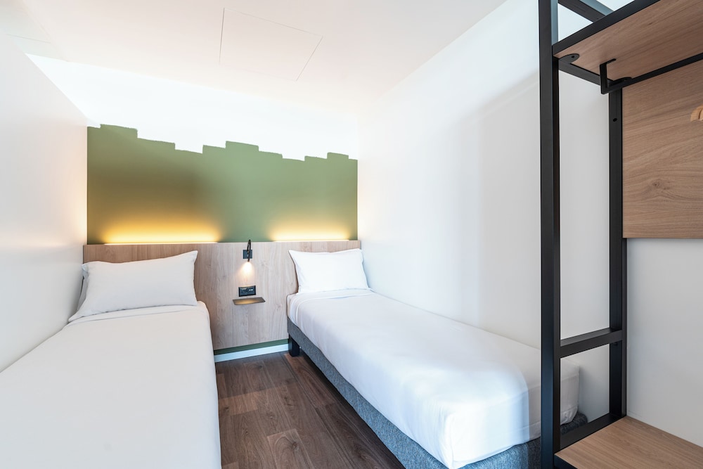 

Bologna - Prévessin-Moëns - B&B HOTEL Geneva Airport