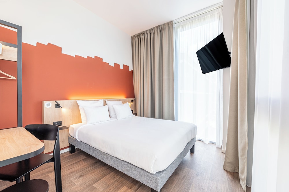 

Roma - Meyrin - B&B HOTEL Geneva Airport