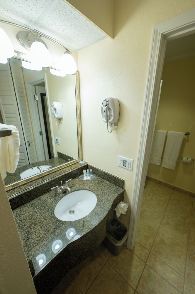 

Bologna - Nassau (Bahamas), Caraibi - Comfort Suites Paradise Island