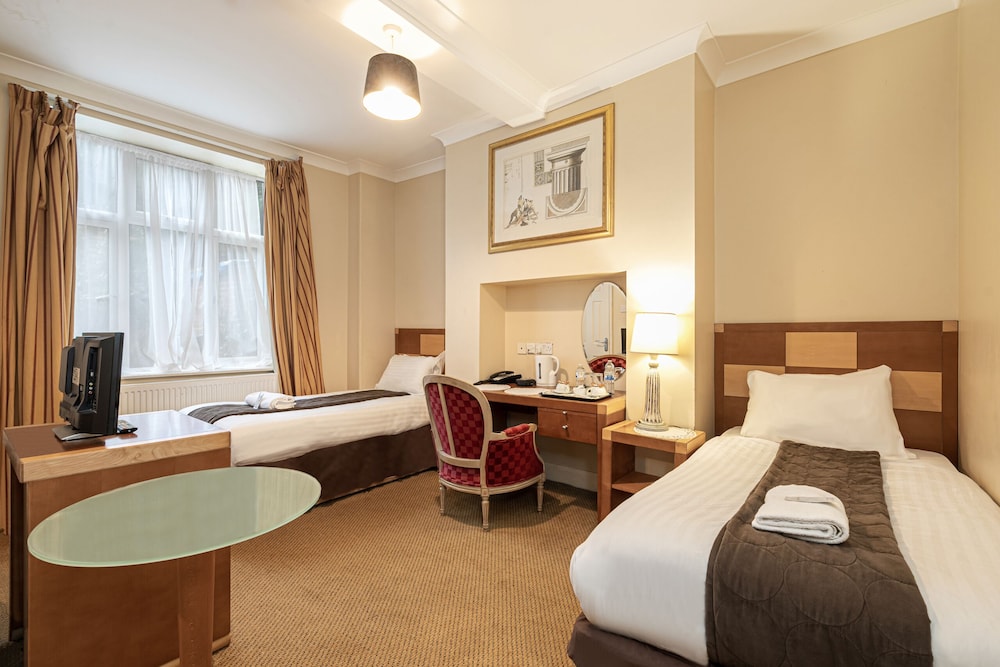 

Napoli - Londra, Aeroporto di London Gatwick - Barrington Lodge