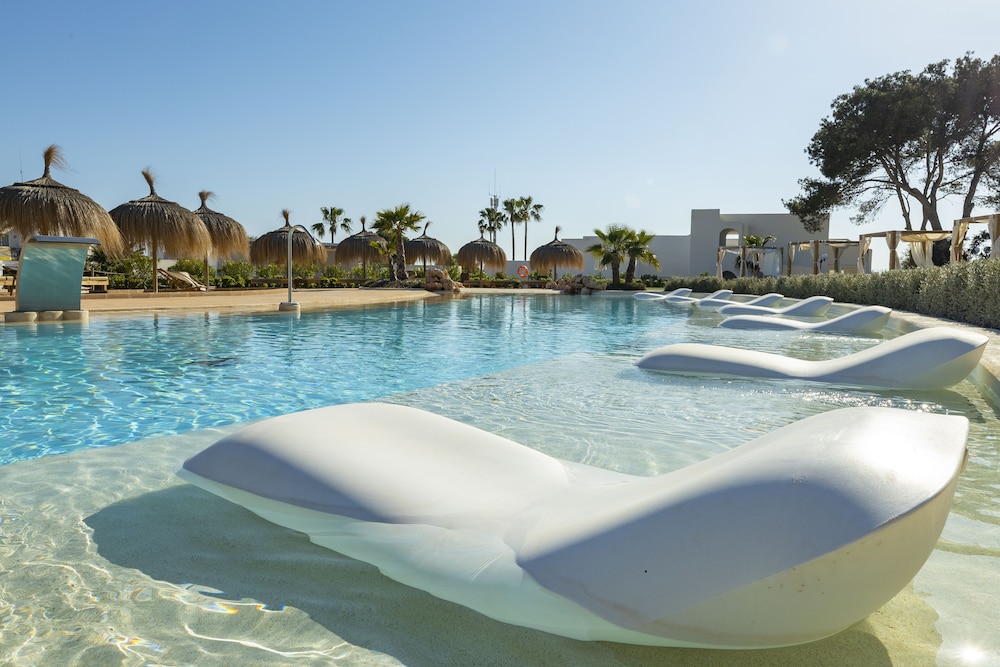 

Napoli - Santanyi - Eques Petit Resort