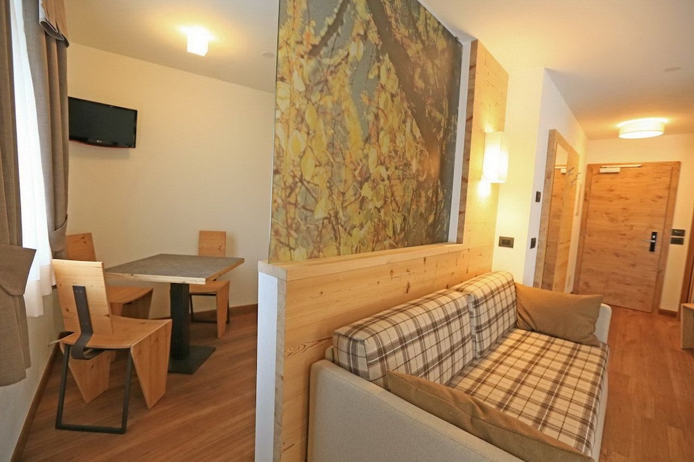 

Palermo - Vigo di Fassa - Hotel San Giovanni