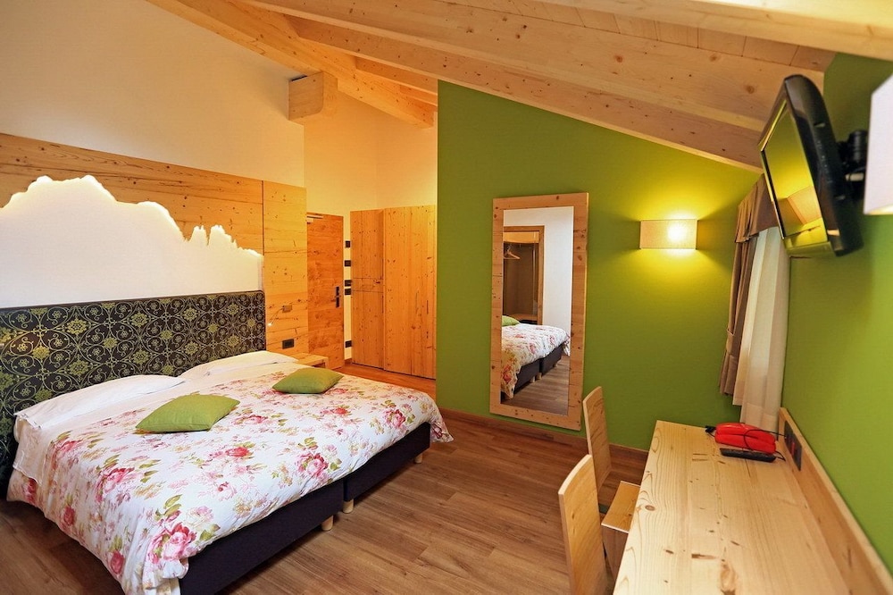 

Milano - Vigo di Fassa - Hotel San Giovanni