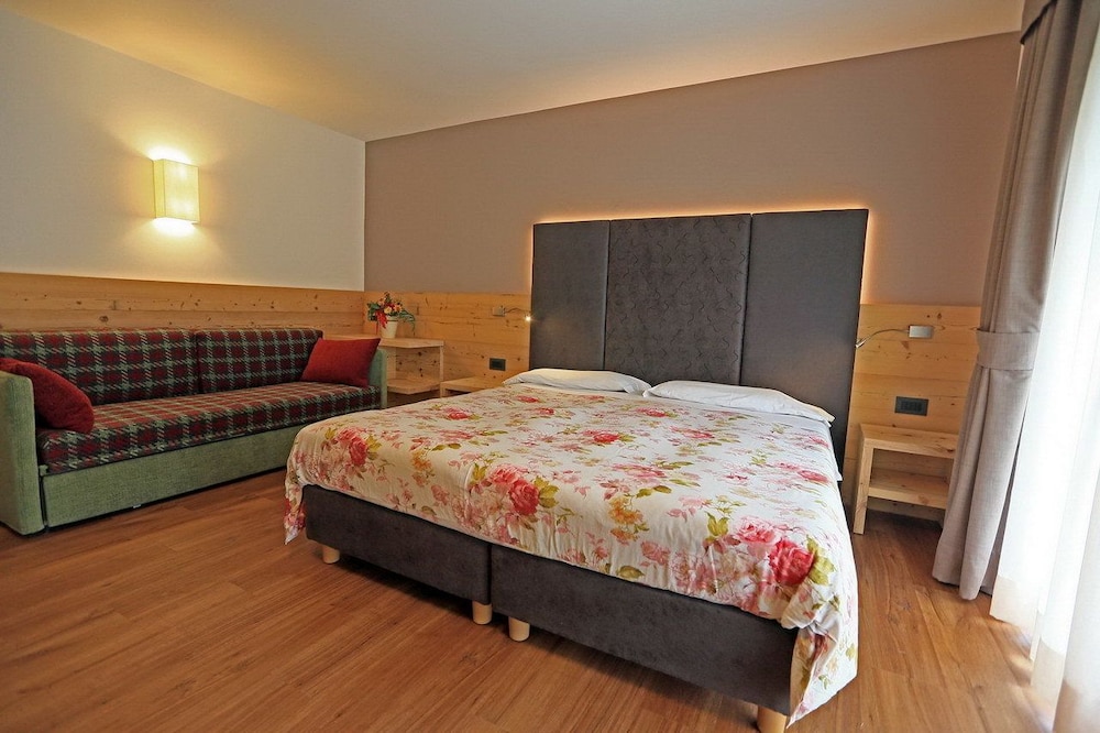 

Bari - Campitello di Fassa - Hotel San Giovanni