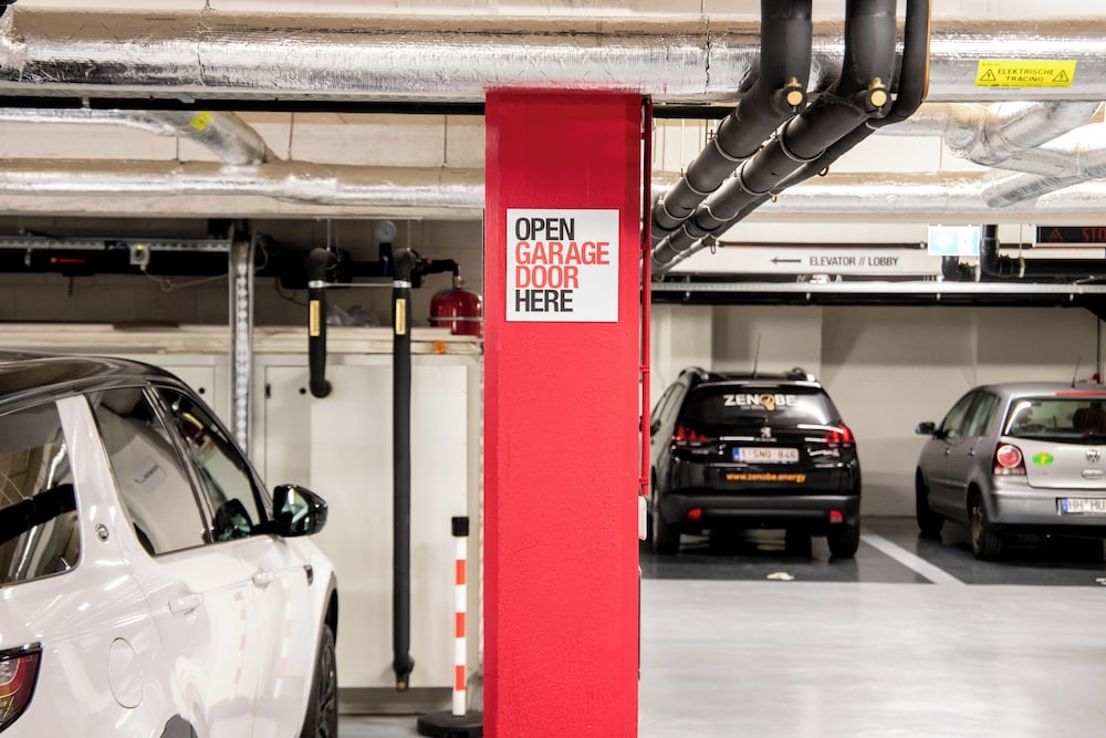 

Venezia - Schiphol - Conscious Hotel The Tire Station