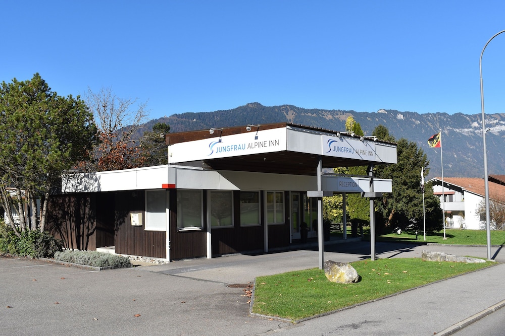 

Roma - Wengen - Jungfrau Hotel Annex Alpine Inn