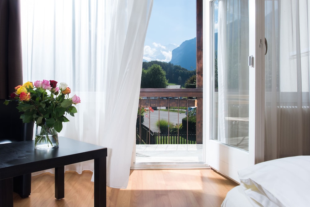 

Roma - Alpi Svizzere, Svizzera - Jungfrau Hotel Annex Alpine Inn