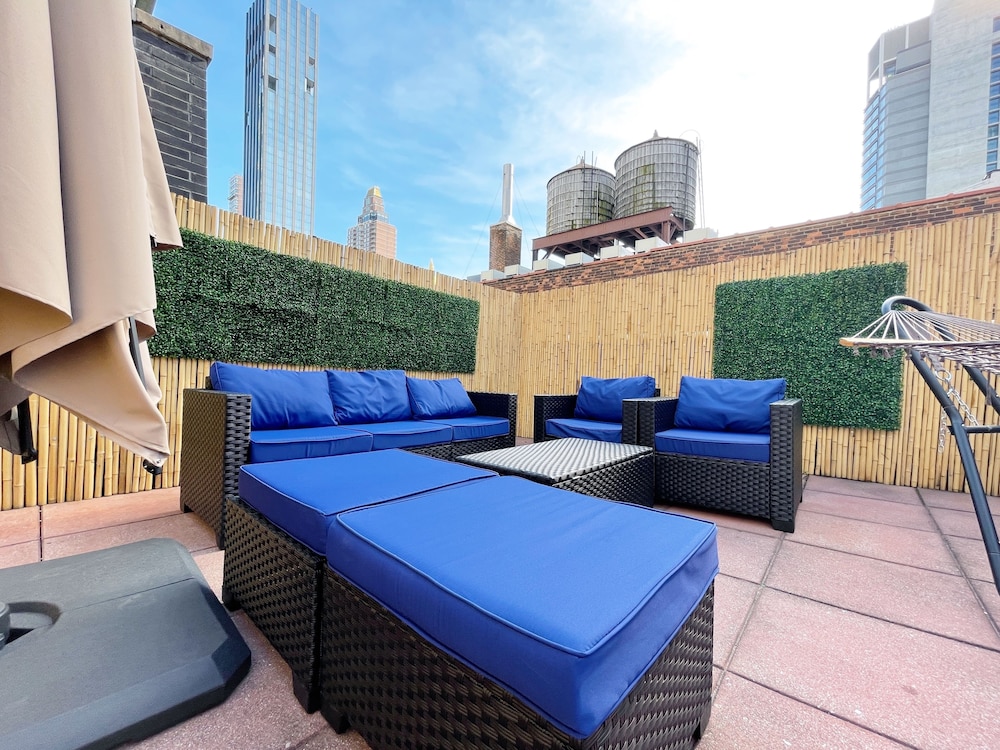 

Verona - Long Island City - Hotel and the City-Midtown