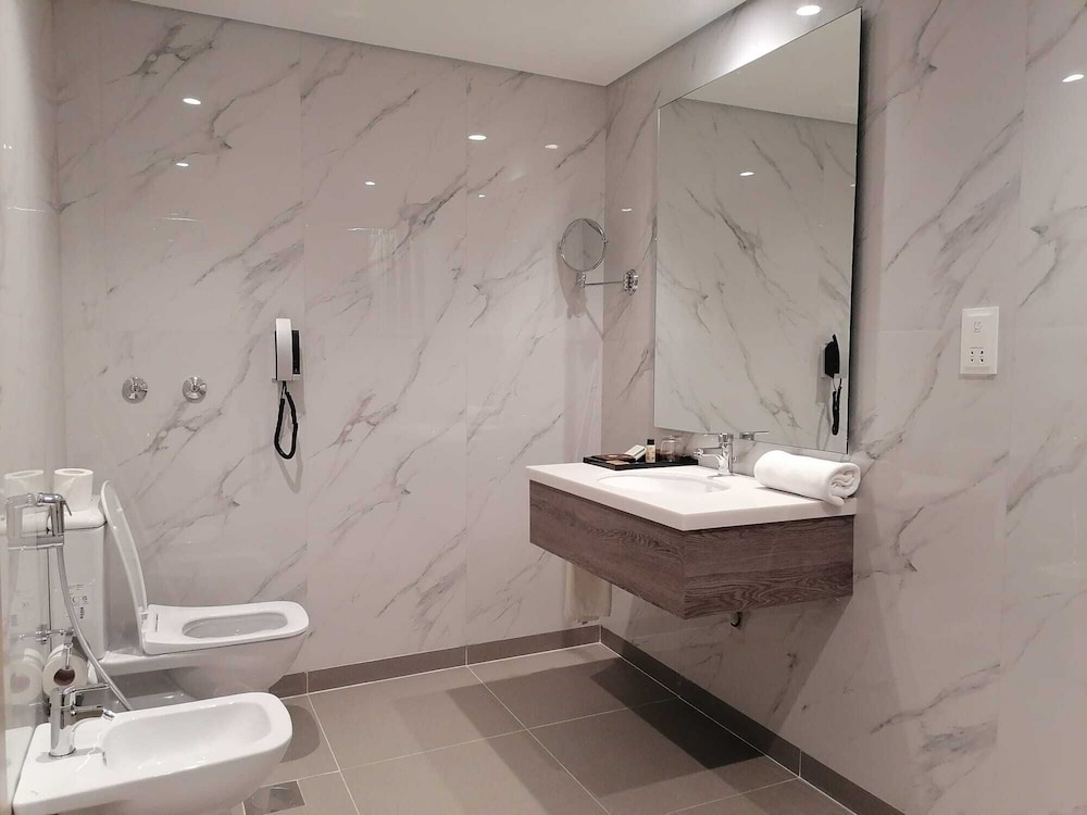 

Napoli - Katar - Gloria Hotel & Suites Doha