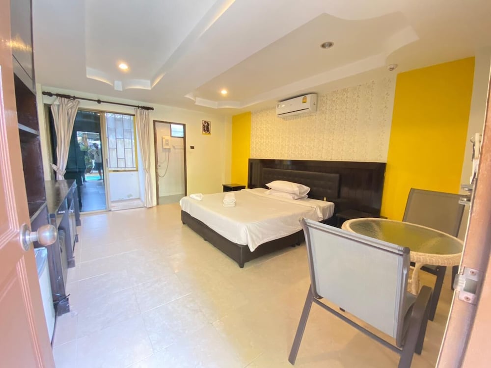 

Milano - Patong Beach - Hill Side Hotel