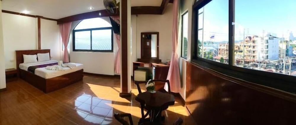 

Venezia - Karon Beach - Centre Point Patong