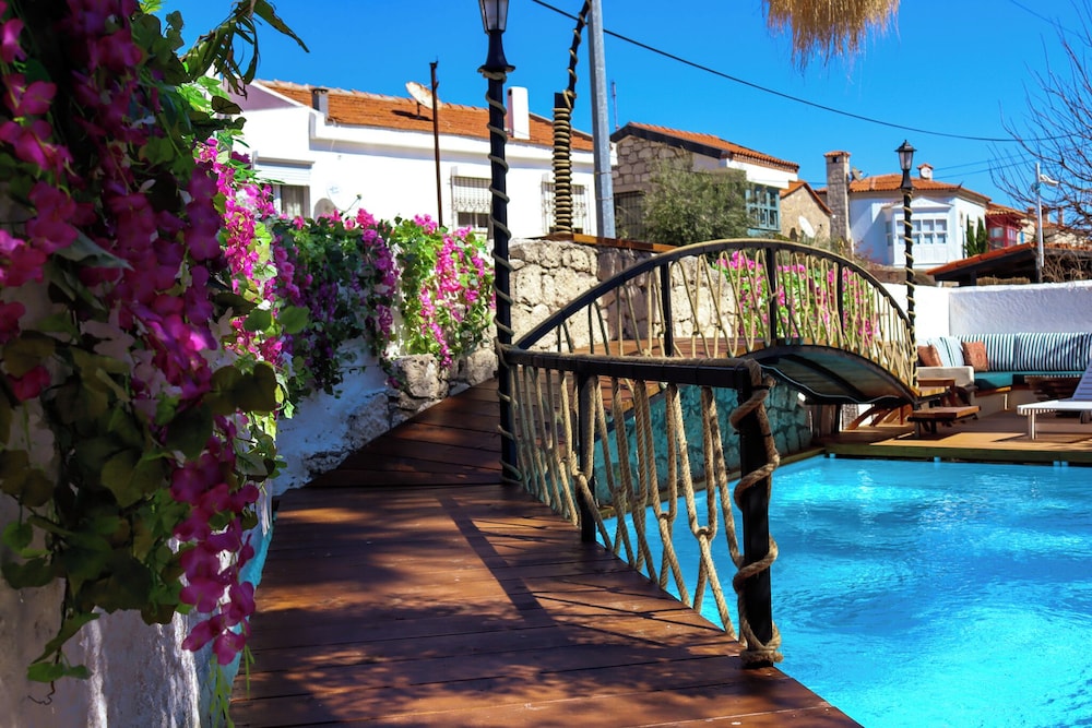 

Roma - Izmir, Turchia - Hotel B House