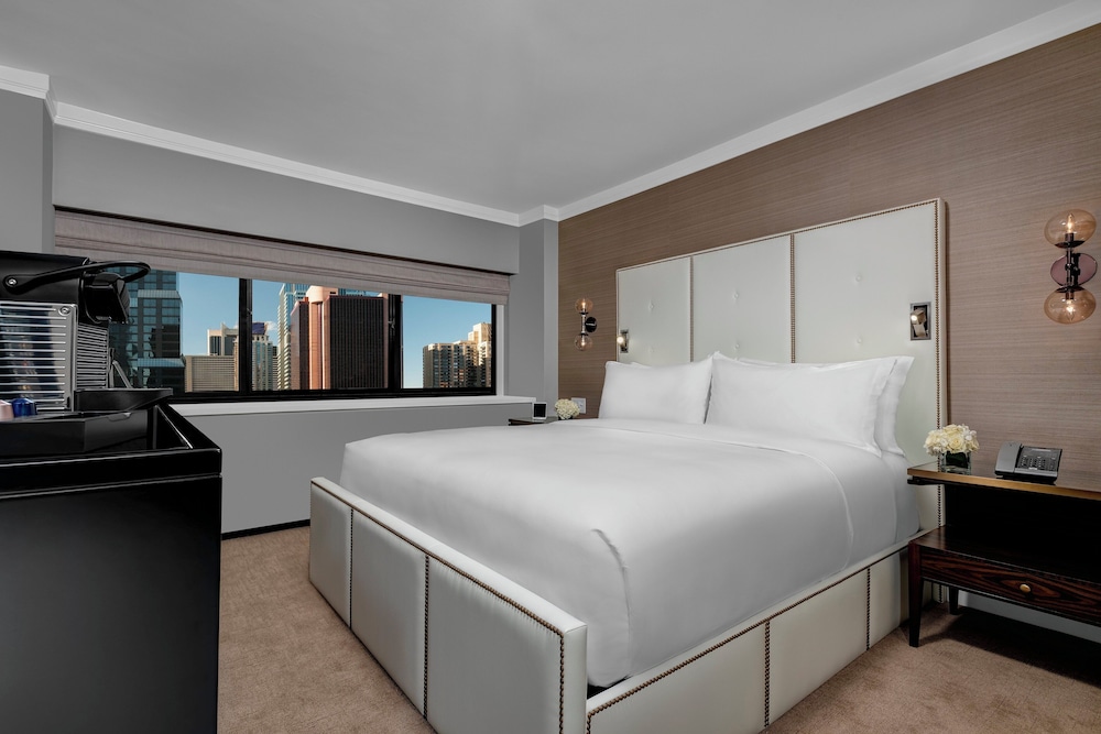 

Bologna - Long Island City - The Manhattan at Times Square