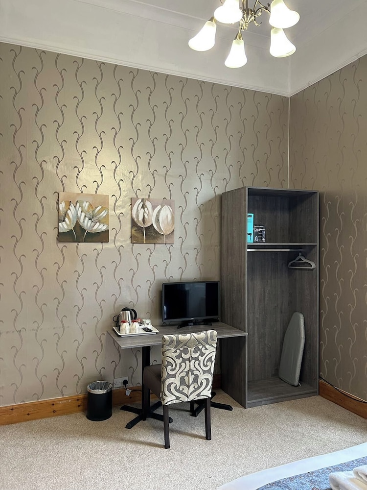 

Bologna - Leith - The Alexander Guest House