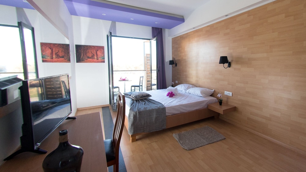 

Napoli - Gennadi - Ampelia Sea Side Resort