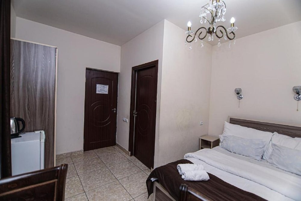 

Roma - Yerevan - Comfort House Hotel