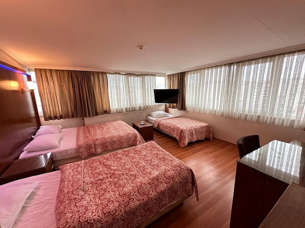 

Napoli - Istanbul - Hotel Nayla