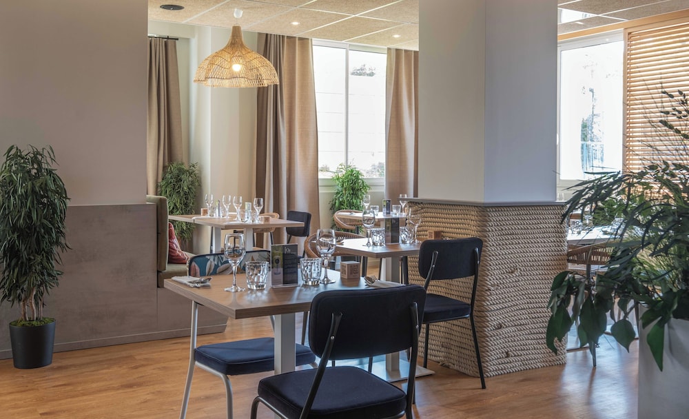 

Milano - Camaret-sur-Mer - L'Escale Marine, The Originals Relais