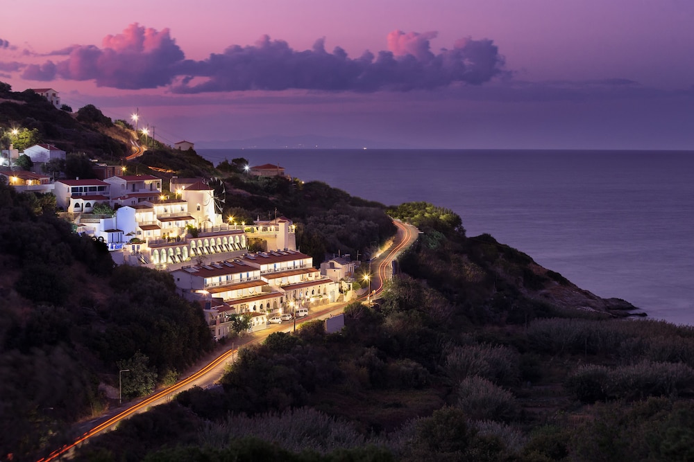 

Milano - Ikaria - Kerame Studios & Apartments