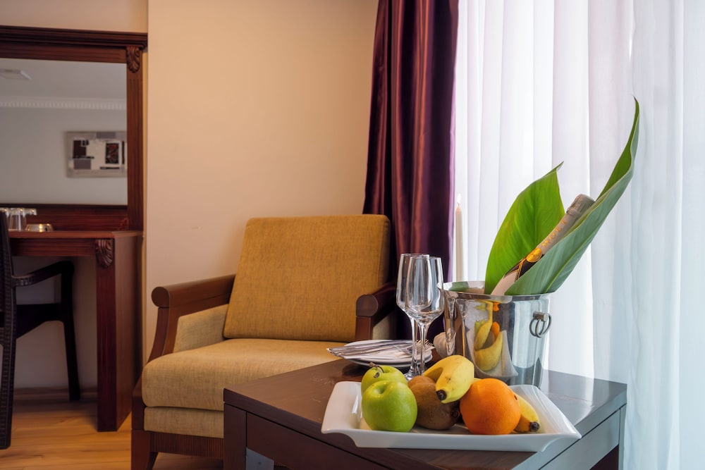 

Milano - Dalaman, Turchia - Marmaris Alkan Hotel