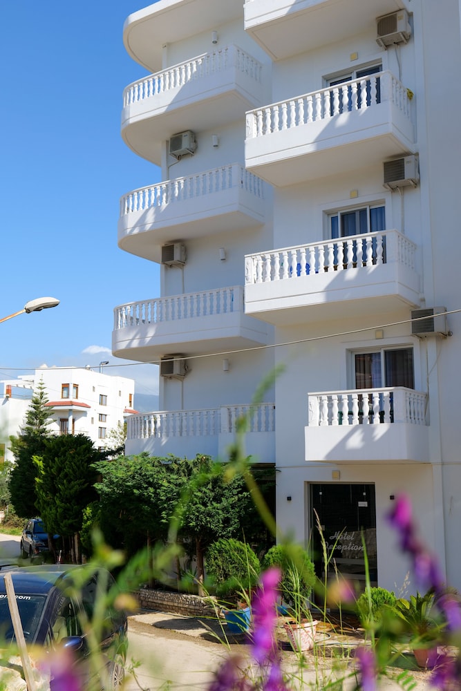 

Venezia - Ksamil - Hotel Driloni