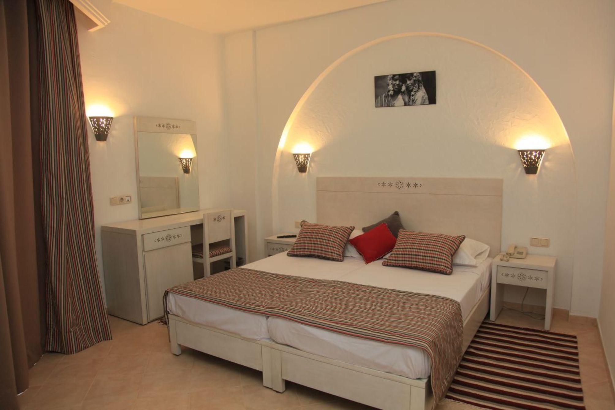 

Roma - Tunisia - Menara