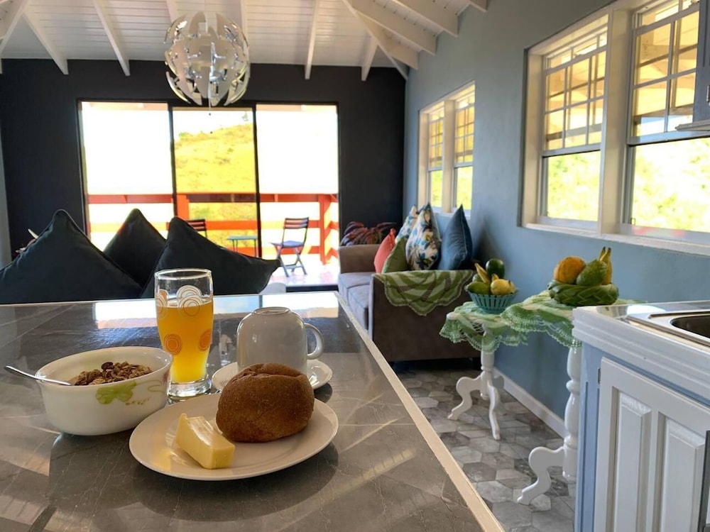 

Roma - Soufriere - Story Villa, 1 Bedroom With Ocean & Mountain View