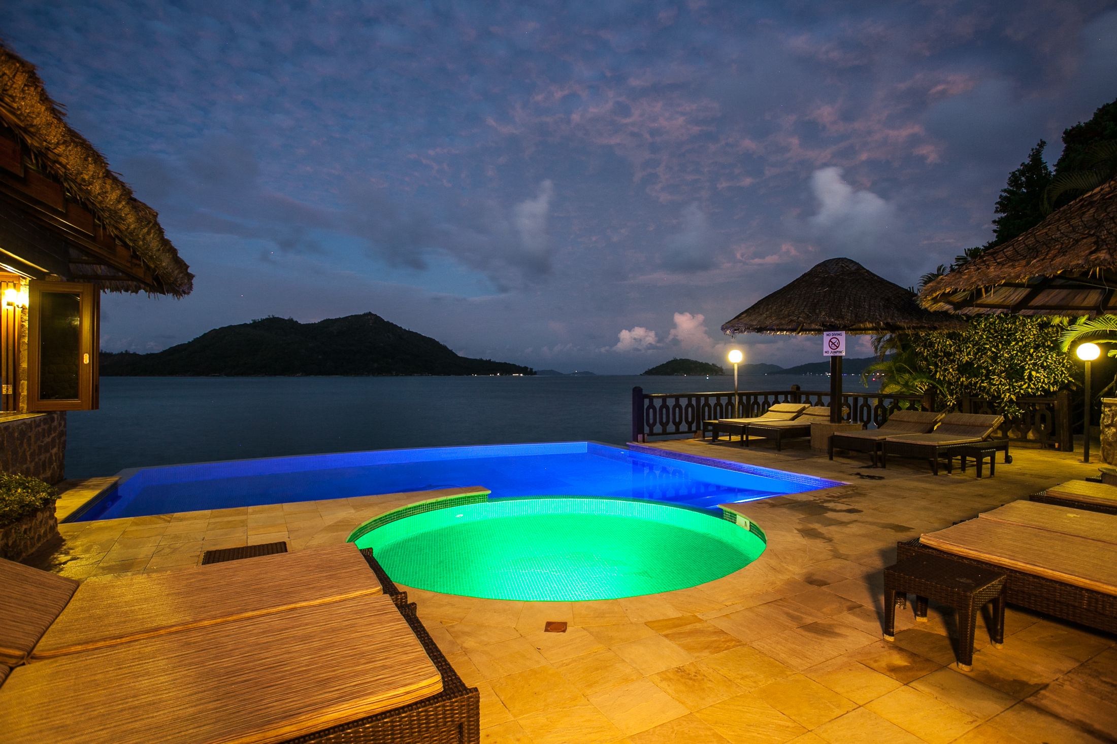 

Napoli - Grand Anse, Isola di Praslin - Colibri Guest House