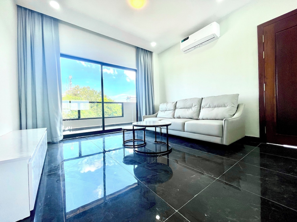 

Milano - Sihanoukville - SKY HOTEL Sihanoukville